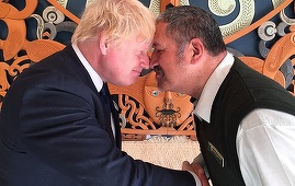 Boris Johnson comite o gafă în Noua Zeelandă şi compară salutul tradiţional maori cu o lovitură cu capul ca la Glasgow
