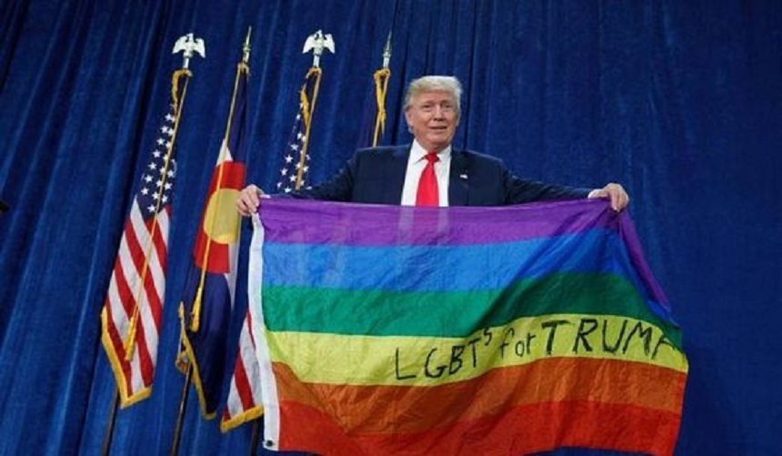 Trump anunţă pe Twitter că nu le va permite persoanelor transgen să servească în vreun fel în armata americană