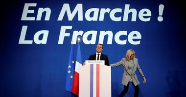 Agenţi ruşi şi-au făcut conturi false pe Facebook pentru a pirata En Marche!