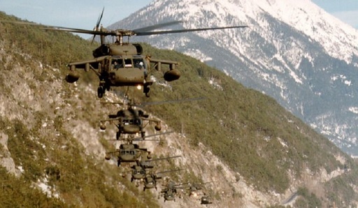 Un elicopter american de tip Blackhawk a aterizat de urgenţă la vest de Viena după ce a intrat în crengile unor copaci