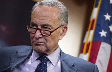 Senatorul Schumer cere preşedintelui Trump să blocheze investiţiile chineze din SUA, pentru a forţa o acţiune faţă de Phenian