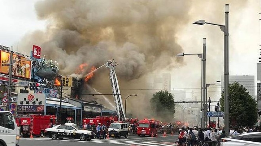 Incendiu la Tokyo, lângă celebra piaţă de peşte din Tsukiji