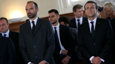 Popularitatea lui Macron scade puternic, iar Philippe îl devansează prima oară