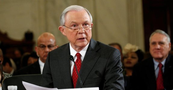 Sessions a anunţat accelerarea anchetelor interne cu privire la scurgerile de informaţii din administraţia SUA