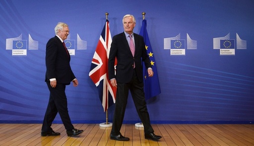 Marea Britanie este pregătită să plătească o factură a Brexitului de 40 de miliarde de euro, cu mult mai puţin decât cele 100 de miliarde de euro estimate de UE