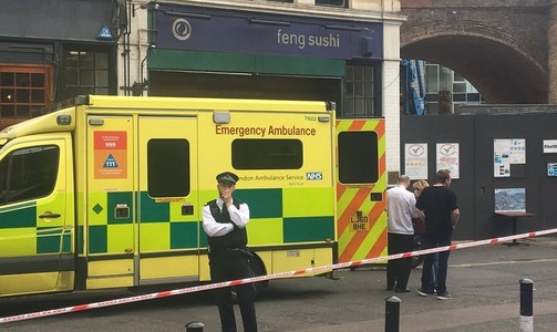 Trei răniţi în urma livrării unei substanţe chimice necunoscute la restaurantul Feng Sushi, în Borough Market, la Londra