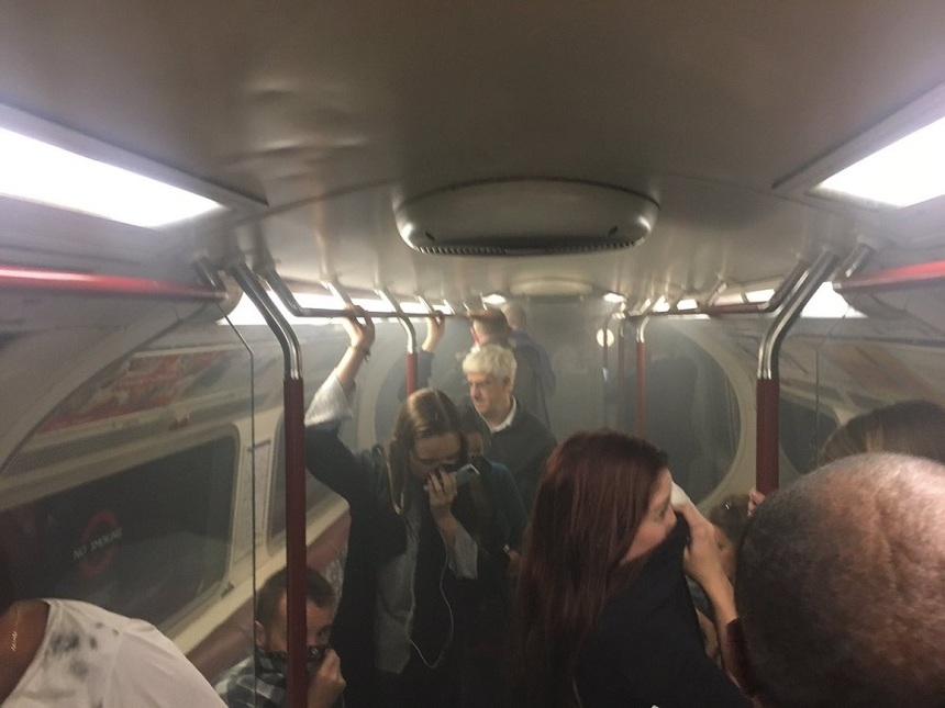 Mai multe persoane au avut nevoie de îngrijiri medicale, în urma incendiului de la metroul din Londra
