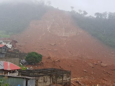 Cel puţin 180 de morţi în alunecări de teren din Sierra Leone