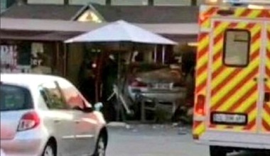 Şoferul BMW-ului care a ucis o fată şi a rănit alte 13 persoane la o pizzerie la Sept-Sorts a luat multe medicamente; autorităţile îndepărtează ipoteza teroristă