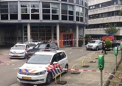 Bărbatul care a luat ostatică o femeie la un post de radio din Olanda a fost arestat