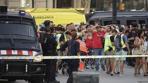 Autorităţile spaniole investighează dacă şoferul camionetei de la Barcelona a fost ucis de poliţişti la Cambrils