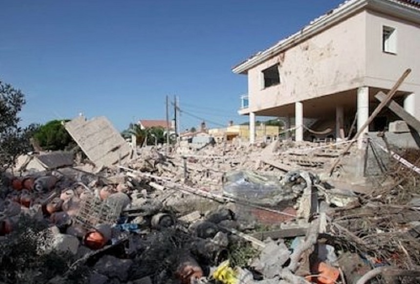 Autorităţile nu au reuşit să identifice rămăşiţele din locuinţa de la Alcanar ce a sărit în aer,ceea ce complică ancheta