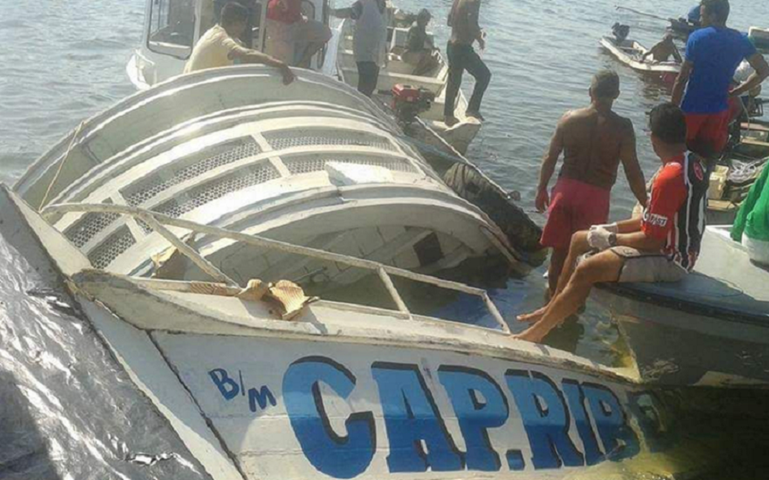 Cel puţin şapte persoane au murit şi câteva zeci sunt date dispărute, după ce un vas s-a scufundat în Brazilia
