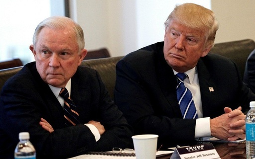 Trump i-a cerut lui Sessions să  claseze dosarul penal împotriva lui Joe Arpaio, dezvăluie WP