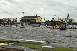 Furtuna Harvey s-a întors miercuri, pentru a doua oară, pe uscat; bilanţul deceselor a crescut la 22 de morţi