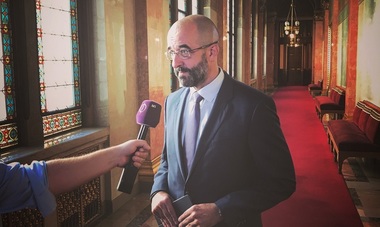 Budapesta prelungeşte până în martie 2018 starea de urgenţă impusă în timpul crizei migraţiei, evocând o creştere a ”ameninţării teroriste în Europa”