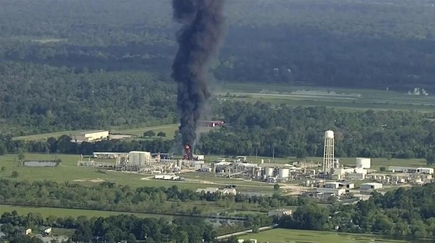 Toate incendiile de la uzina chimică din Houston au fost stinse, anunţă autorităţile