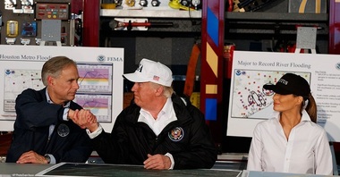 Harvey ar putea să coste Texasul 180 de miliarde de dolari, mai mult decât a costat Katrina