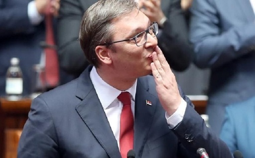Trei persoane arestate la Belgrad, după ce au intrat cu Bentley-ul unui fost jucător de fotbal în coloana preşedintelui sârb Aleksandr Vucici