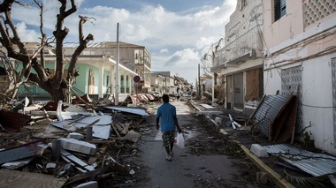 Uraganul Irma a ajuns în Cuba; peste un sfert din populaţia Floridei a primit ordin de evacuare. Ce pagube a făcut uraganul pe insulele Saint-Martin şi Saint-Barthélemy. VIDEO