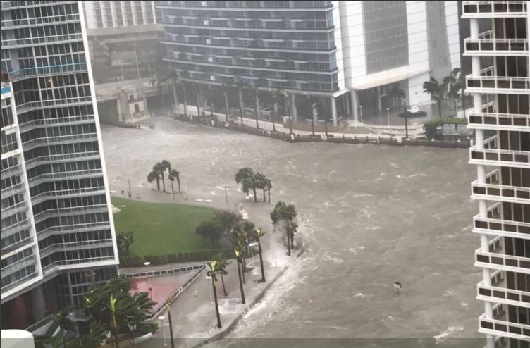 Uraganul Irma a lăsat fără curent aproximativ 5,8 milioane de locuinţe şi de afaceri din Florida