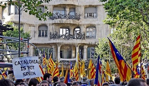 Sute de primari catalani pro-referendum, în vizorul justiţiei spaniole