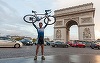 Ciclistul scoţian Mark Beaumont face ocolul Pământului în 78 de zile, depăşeşte întreprinderea fictivă a lui Phileas Fogg şi intră Cartea Recordurilor Guinness - VIDEO
