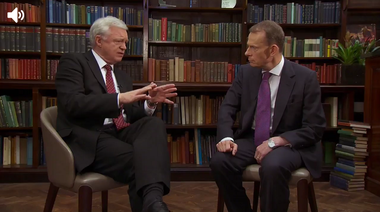 David Davis dezminte informaţii de presă potrivit cărora Londra ar fi acceptat să plătească o factură a Brexitului în valoare de 40 de miliarde de lire sterline