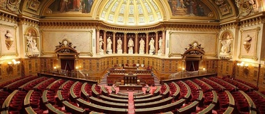 Dreapta consolidată în alegerile senatoriale din Franţa, marcate de o primă înfrângere a lui Macron şi LREM
