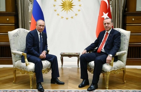 Putin, în vizită în Turcia, în vederea unei consolidări a relaţiilor bilaterale