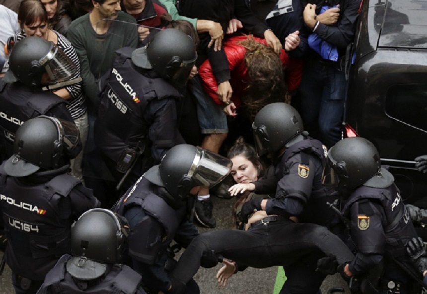 Referendum în Catalonia: 761 de persoane au fost rănite în  urma confruntărilor cu Poliţia, 335 dintre acestea fiind în Barcelona