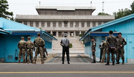 Trump ar putea să viziteze luna viitoare zona demilitarizată (DMZ) care desparte cele două Corei, în cadrul unui turneu în Asia