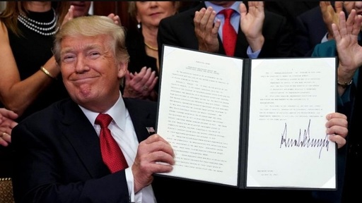 Trump suprimă subvenţii acordate prin Obamacare în vederea scăderii preţului asigurărilor de sănătate pentru săraci - VIDEO
