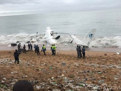 Coasta de Fildeş: Un avion s-a prăbuşit în Oceanul Atlantic, în apropiere de Abidjan