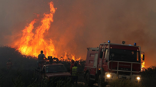 Portugalia: Peste 300 de incendii într-o zi, un record pentru acest an. 23 de persoane au fost rănite
