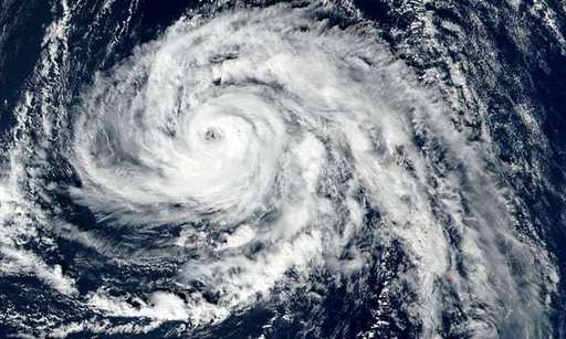 Toate şcolile au fost închise luni în Irlanda, unde urmează să ajungă uraganul Ophelia