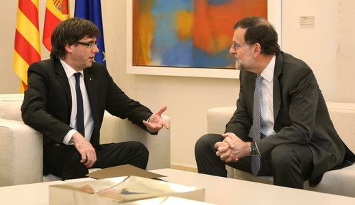 Rajoy şi Puigdemont, cei doi protagonişti ai crizei catalane