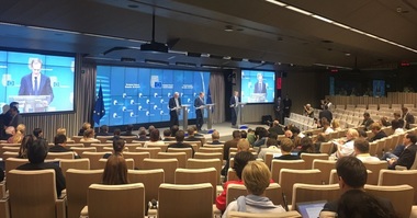 Poziţiile în negocierea Brexitului s-au apropiat, afirmă Tusk la finalul summitului de la Bruxelles 