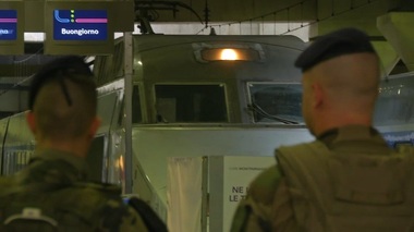 Starea de urgenţă ia sfârşit în Franţa, după doi ani de dezbatere aprigă