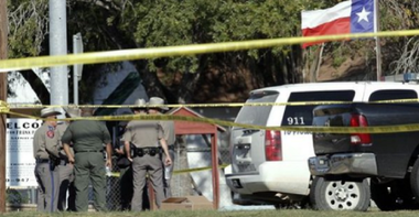 Atacul armat de la Sutherland Springs, în Texas, în timpul slujbei, relansează dezbaterea pe tema controlului armelor