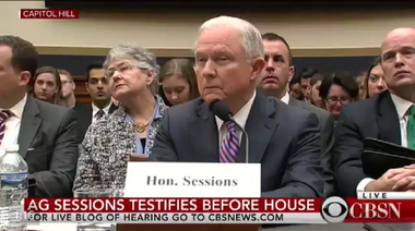 Sessions declară în audieri, în Congres, că nu-şi aminteşte o discuţie cu Carter Page despre vizita acestuia în Rusia
