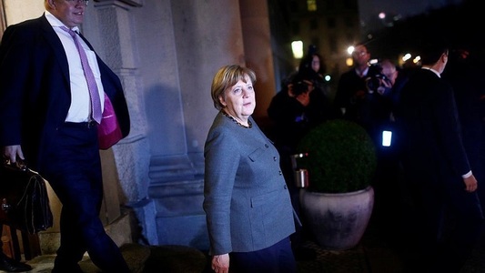 Viitorul politic al lui Merkel în joc în negocieri prelungite în vederea formării Guvernului, după un prim eşec
