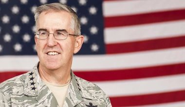 Comandantul forţelor strategice americane spune că dacă va exista un ordin al lui Trump de lansare a unui atac nuclear nu îl va executa dacă va fi "ilegal"