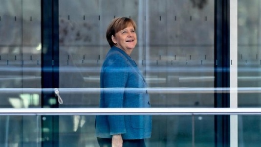 Merkel condamnă înjunghierea în gât a primarului CDU Andreas Hollstein din Altena, un atac motivat politic