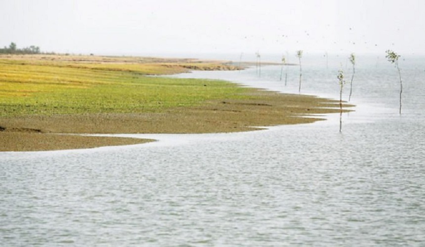 Bangladeshul aprobă un proiect controversat de amenajare a unei insule aluvionare pe care să fie mutaţi rohingya