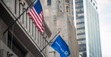 Deutsche Bank nu a primit vreo cerere de informaţi despre Trump, afirmă Casa Albă