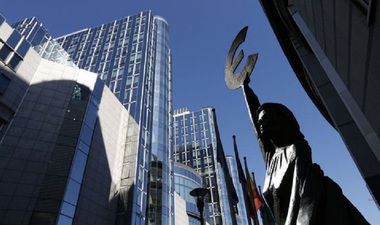 Comisia Europeană îşi detaliază viziunea asupra reformei zonei euro