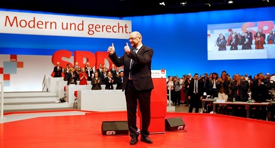 SPD dă undă verde prin Congres unor negocieri exploratorii cu Merkel; Schulz, reales preşedintele partidului, vrea o Constituţie europeană şi Statele Unite ale Europei până în 2025