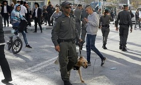 Paznic israelian, înjunghiat de un palestinian la Ierusalim