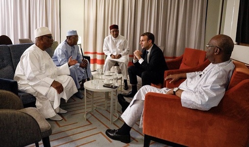 Războiul împotriva terorismului este ”în toi” în Sahel, afirmă Macron la finalul unui summit pe tema Forţei G5 Sahel